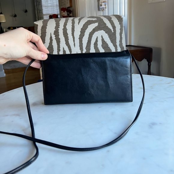 Donna Karan Handbags - Donna Karan DKNY Black Leather Crossbody